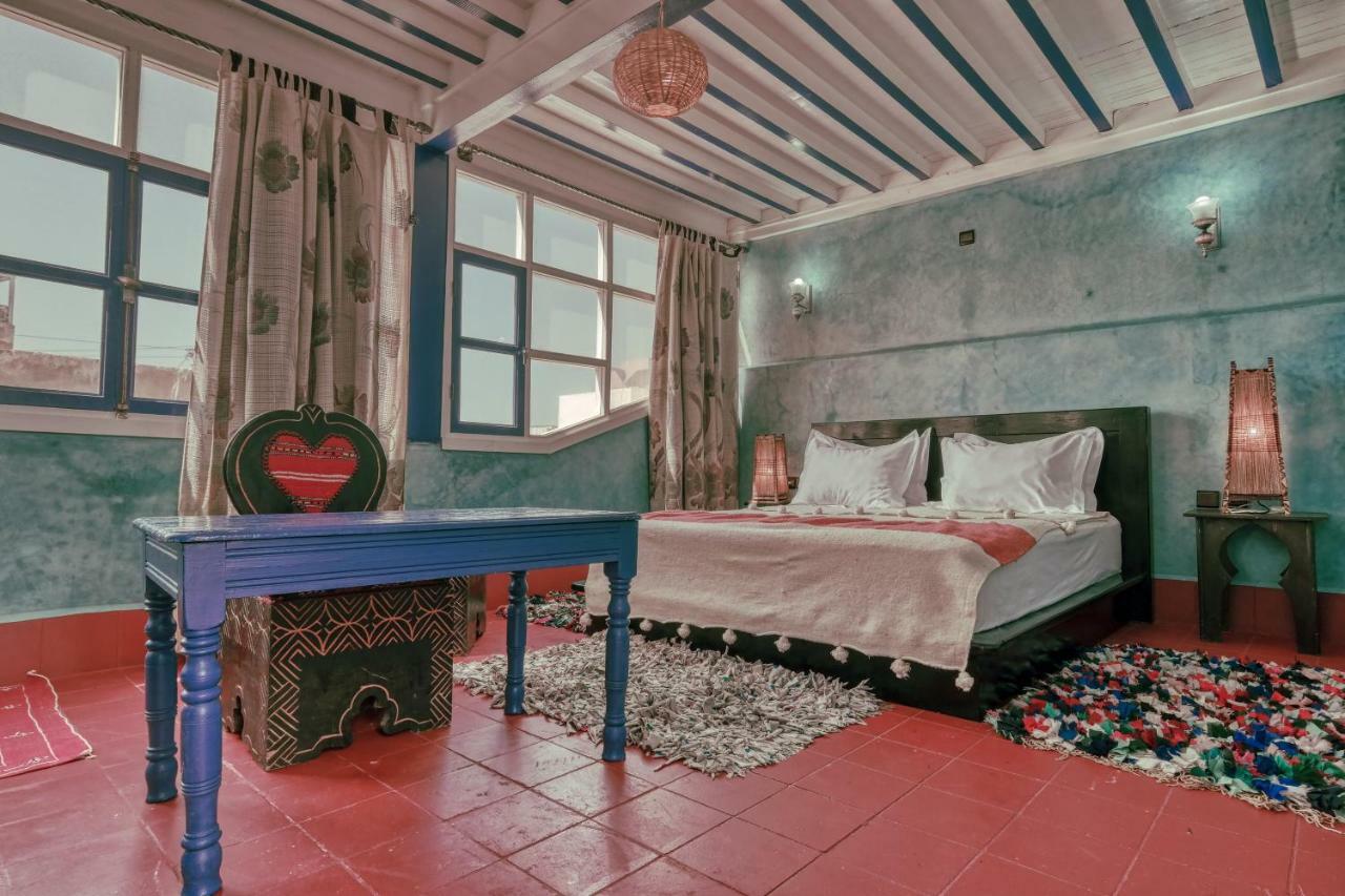 Riad Beldy As-Sawíra Exteriér fotografie