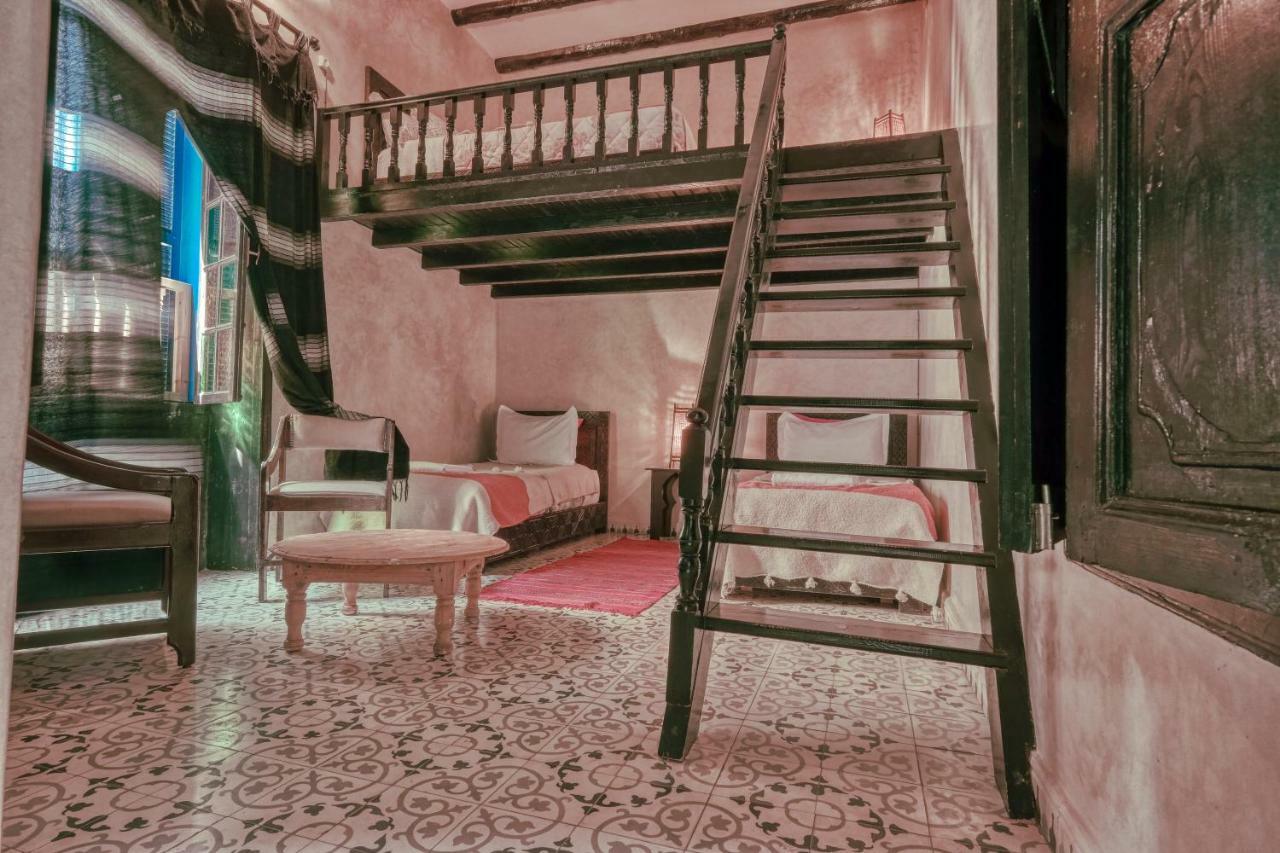 Riad Beldy As-Sawíra Exteriér fotografie